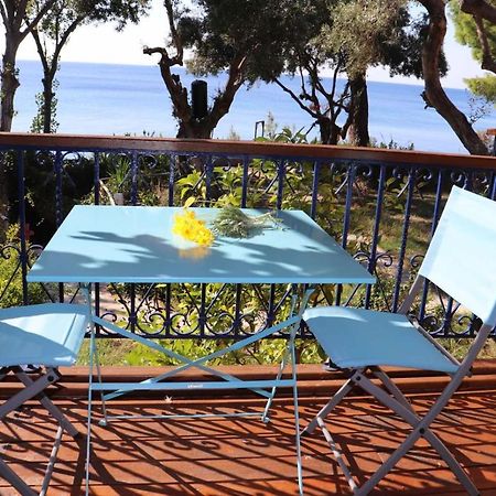Mathesi Apartment Balcony Elia Nikitis Dış mekan fotoğraf
