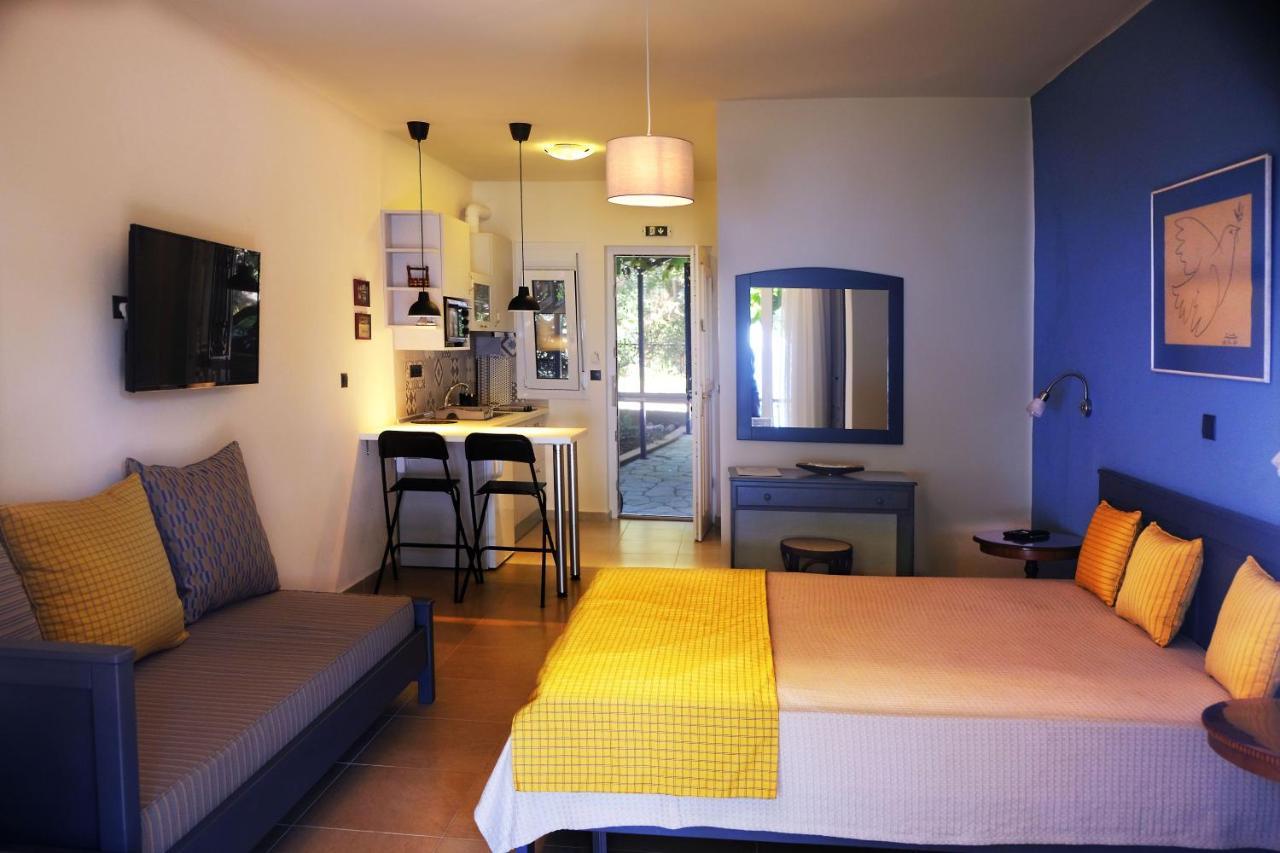 Mathesi Apartment Balcony Elia Nikitis Dış mekan fotoğraf