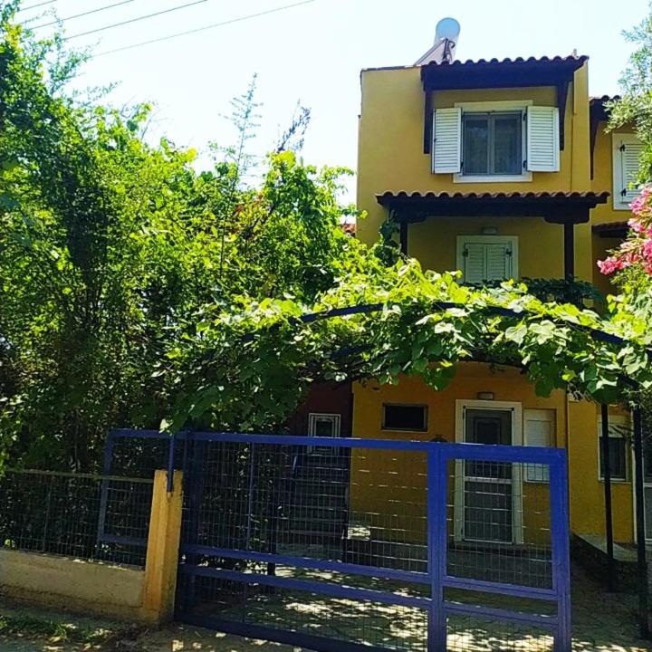 Mathesi Apartment Balcony Elia Nikitis Dış mekan fotoğraf